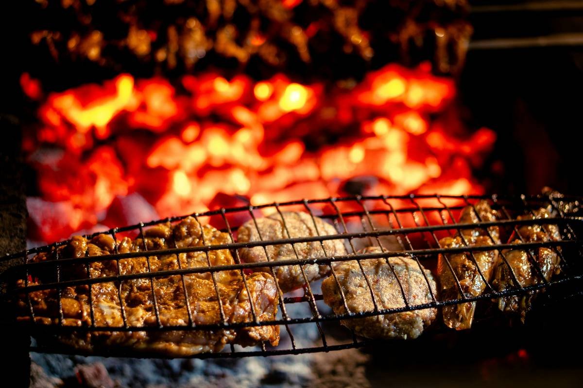 Cooking Bread on a Fire: Why Your Bread Machine Can’t Compete with Campfire Magic